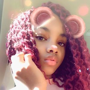 Meet your Posher, Anasia